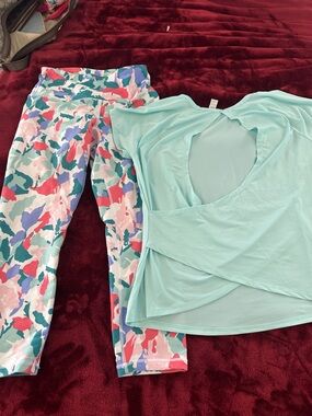 Marika Teal Crop Leggings S and top M Teal, Purple, Aqua nwot